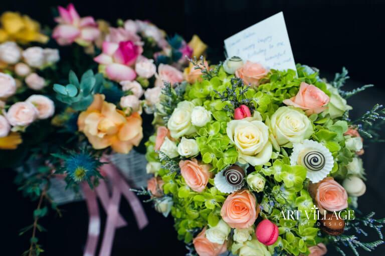 customized flower bouquet gift Dubai